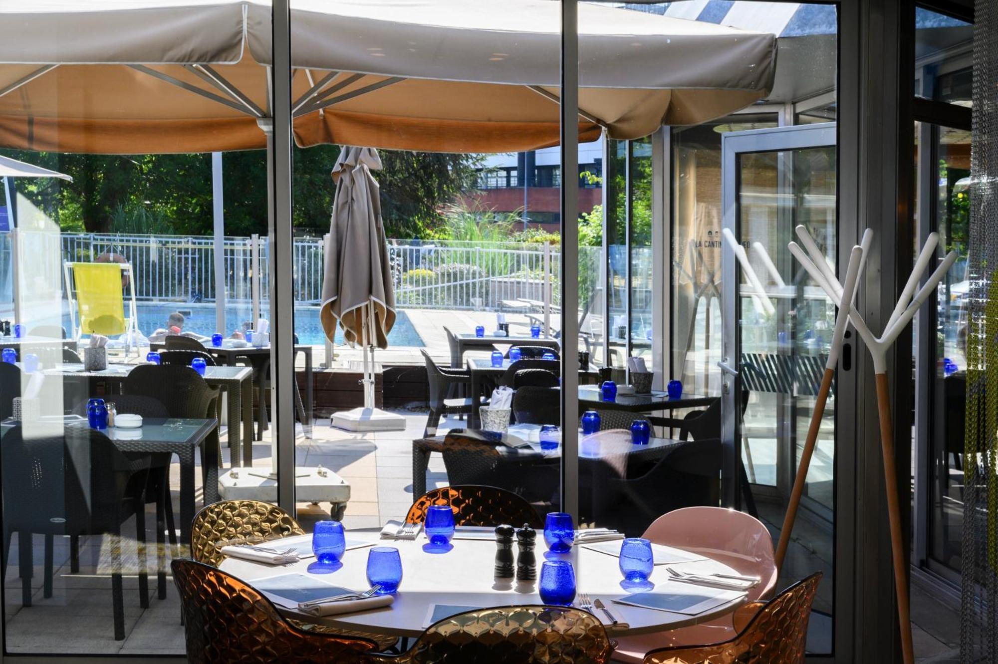 Hotel Novotel Evry Courcouronnes Kültér fotó