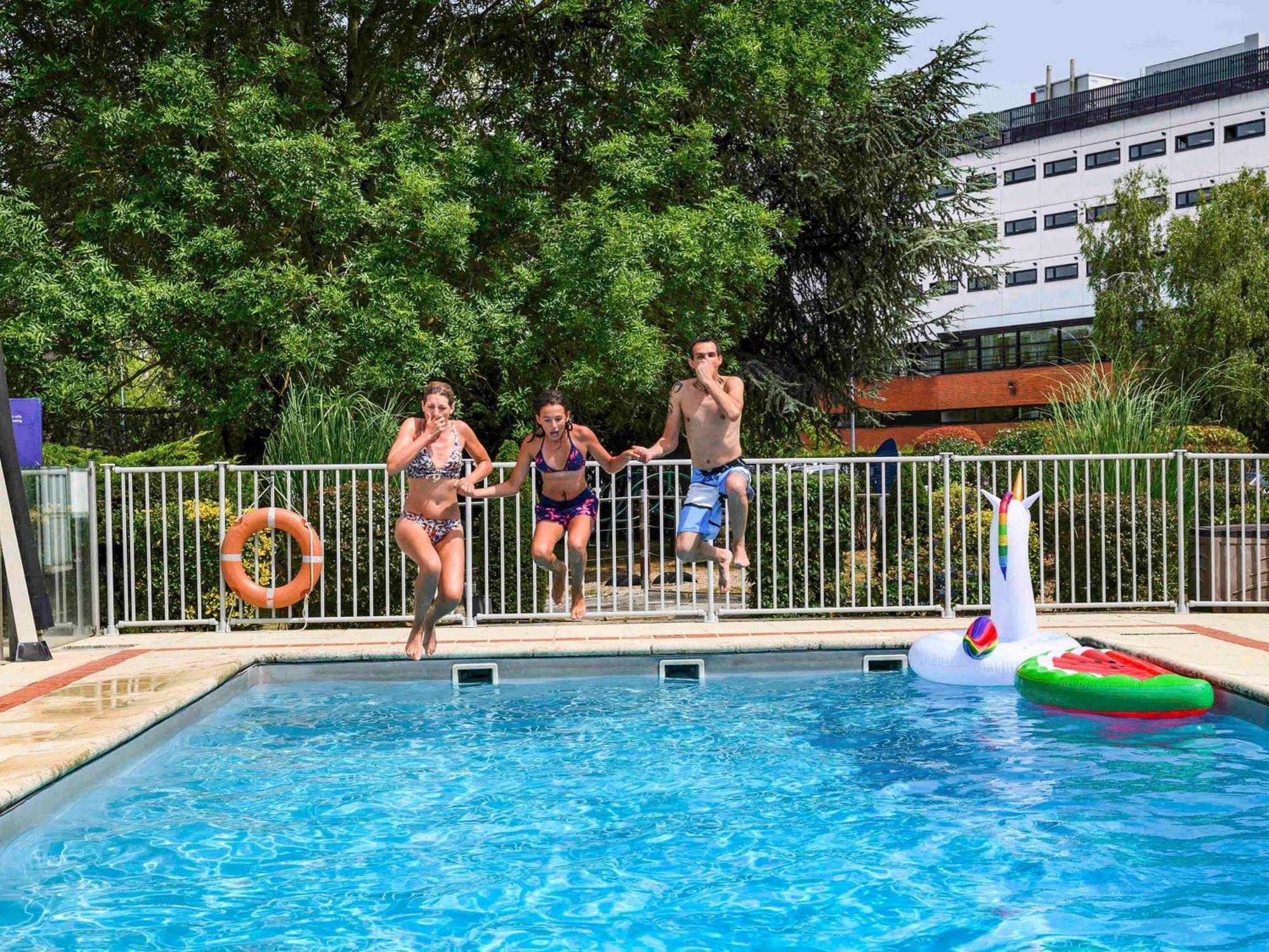 Hotel Novotel Evry Courcouronnes Kültér fotó