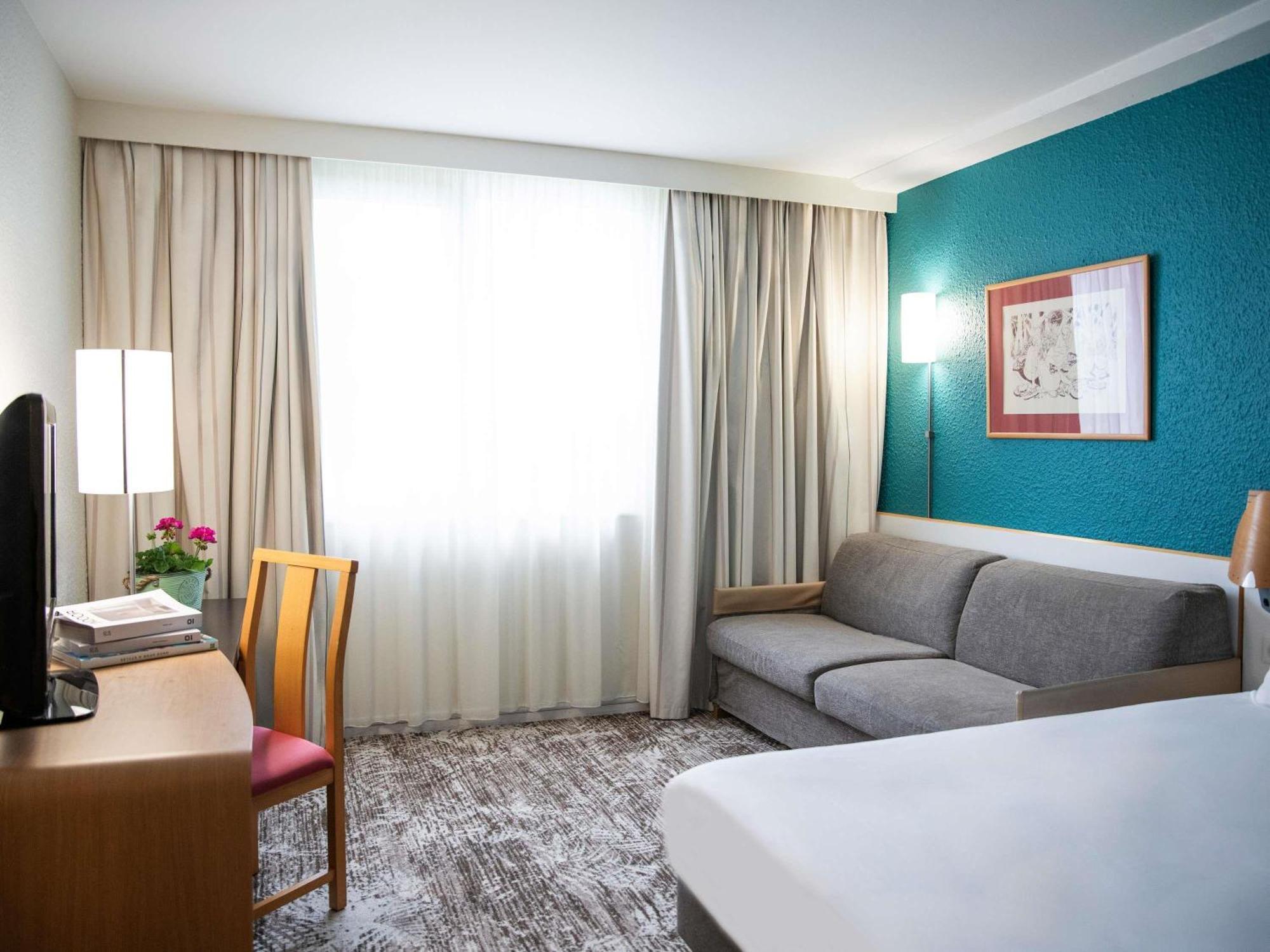 Hotel Novotel Evry Courcouronnes Kültér fotó