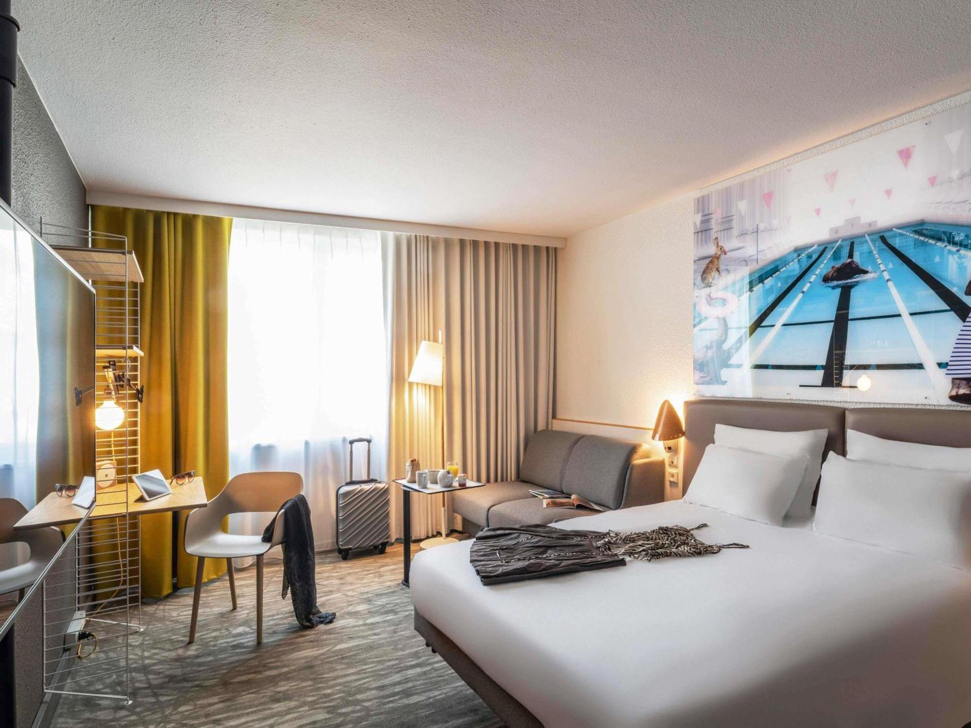 Hotel Novotel Evry Courcouronnes Kültér fotó