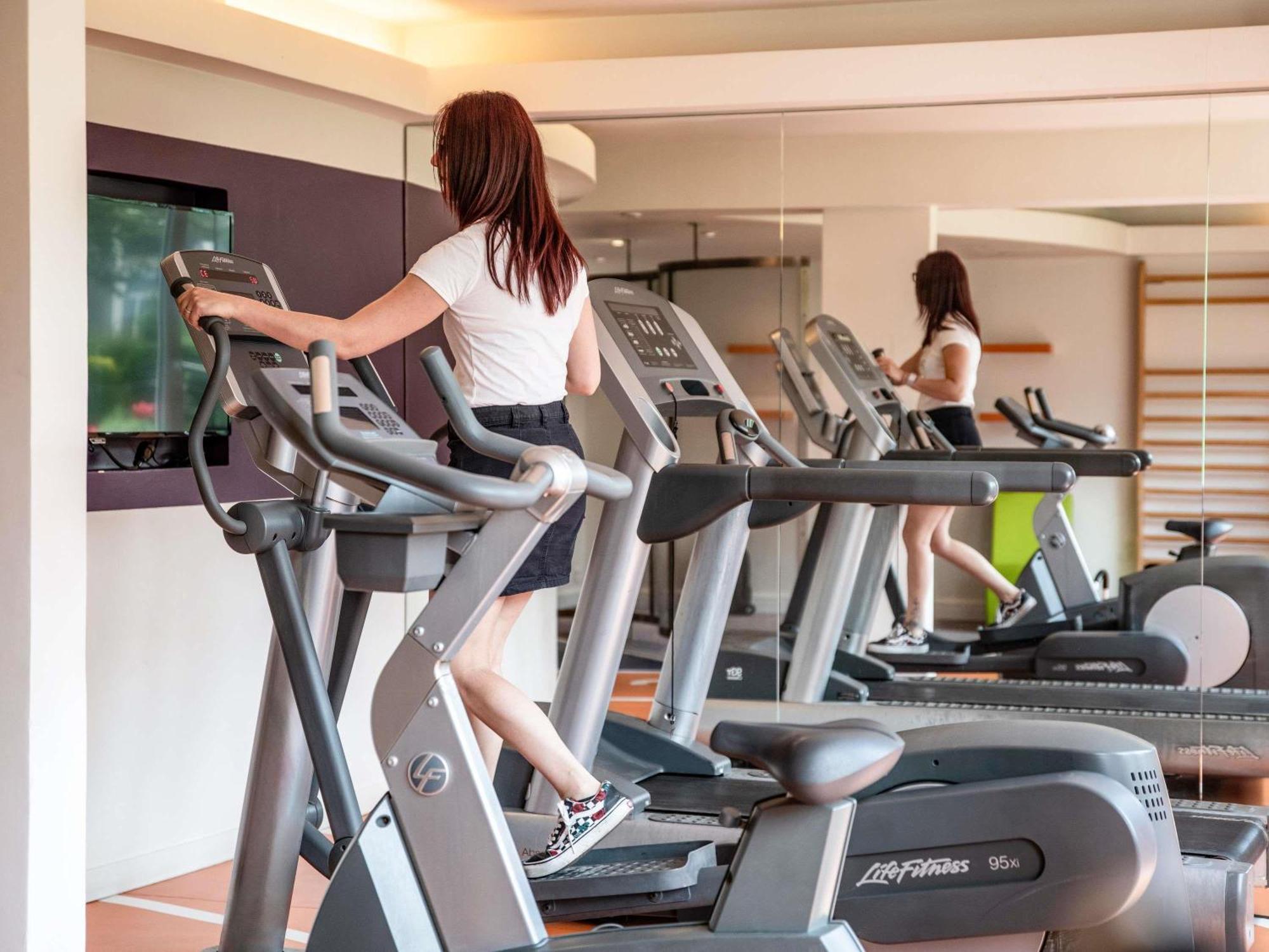Hotel Novotel Evry Courcouronnes Kültér fotó